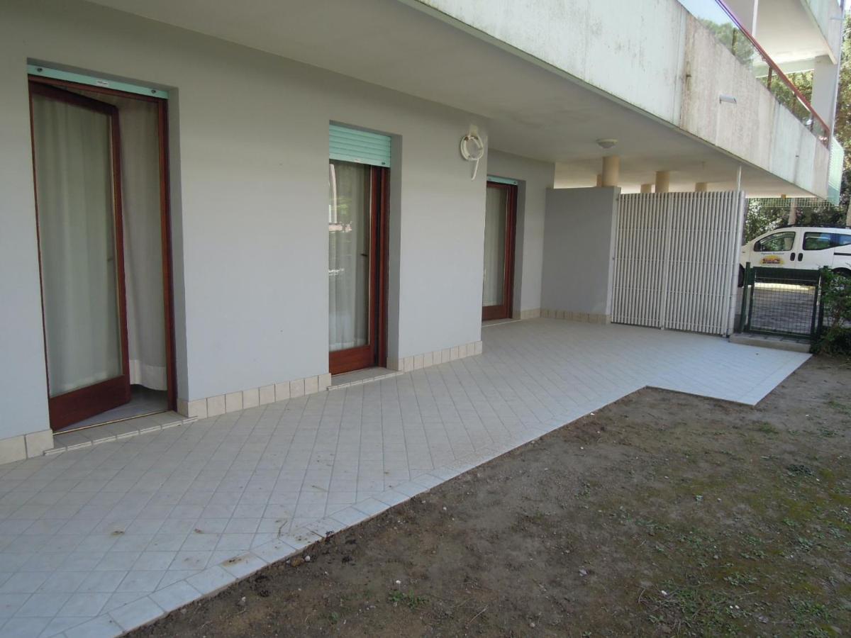 Apartment Wonderful Close To The With Garden *